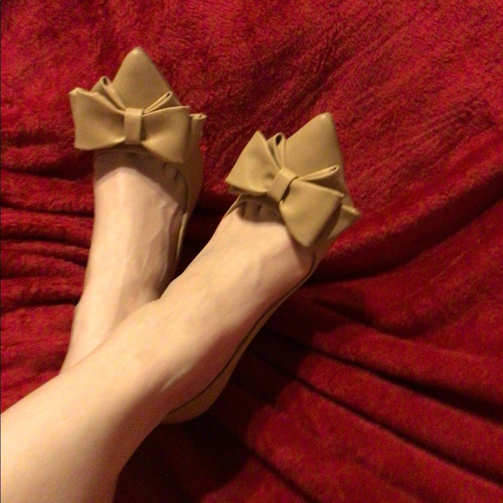 Nude bow stiletto heels 37